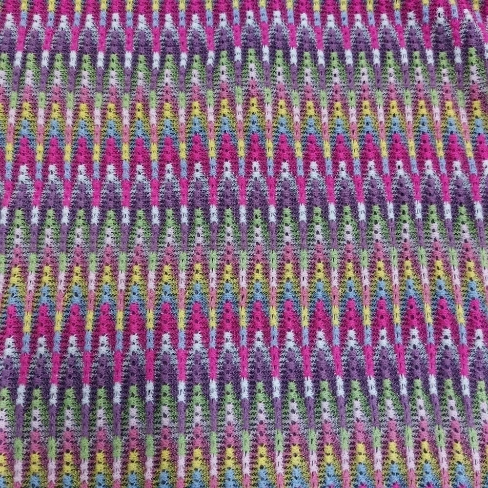 Chelsea & Violet Multi Color Knit Mini Skirt- size M
